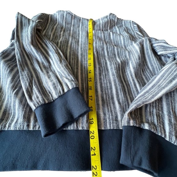 🌸4/30🌸 Like New Joe Fresh Lightweight Cropped Bomber Jacket - Picture 12 of 13